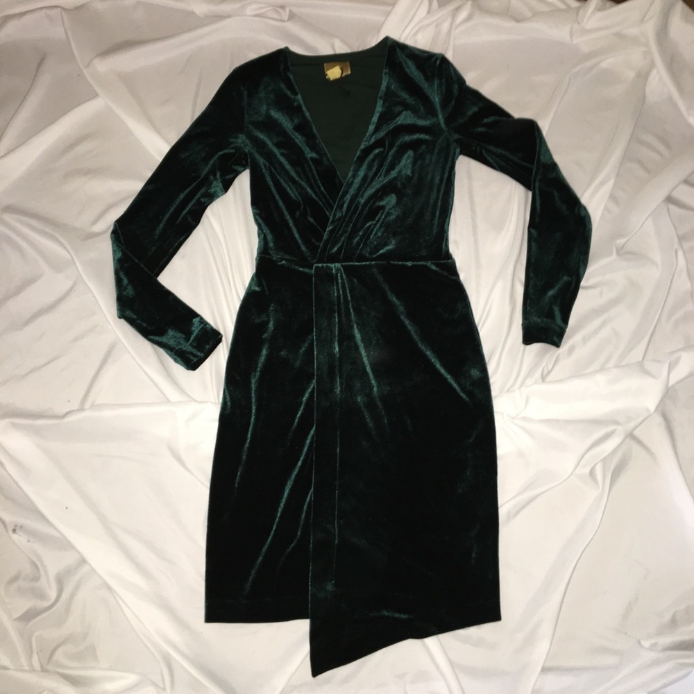 NEW ladies size 2 green velvet vneck dress long sleeve H&M